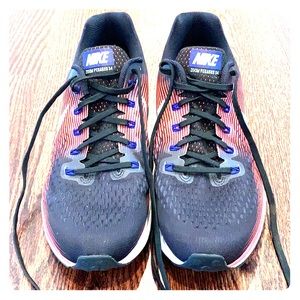 Men’s Nike Zoom Pegasus 34 size 10.5  EUC